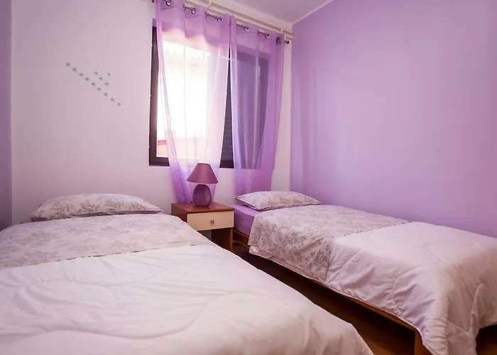 Apartman Paola *