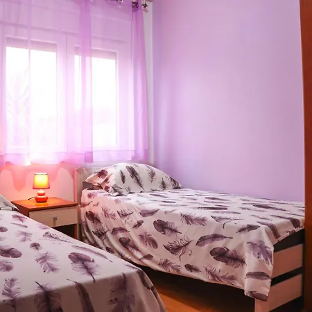 Paola Apartment *