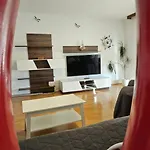 Paola Apartament Pula