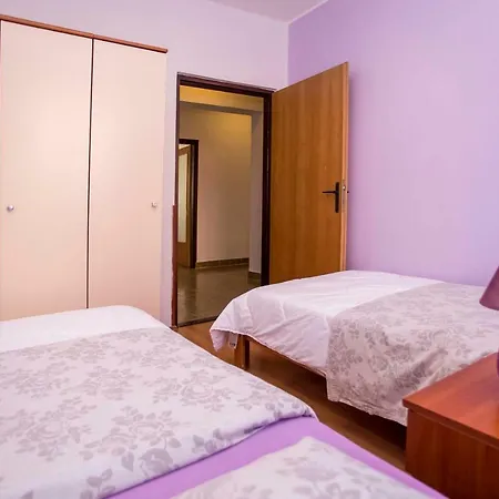 Paola Apartment